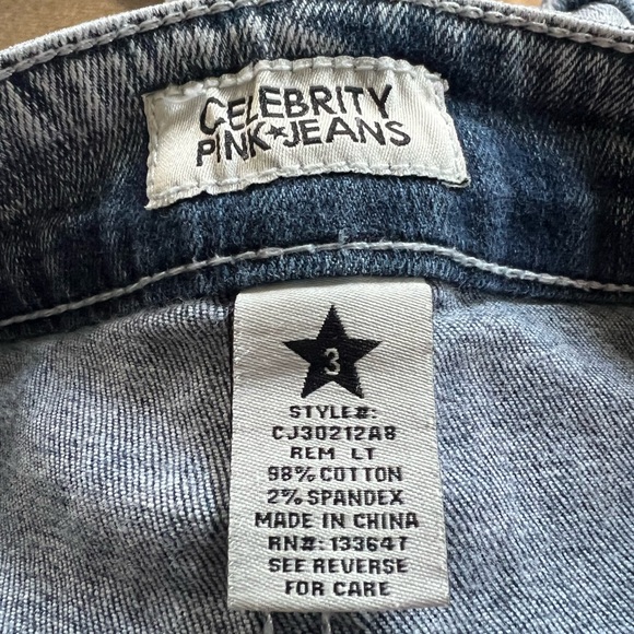 Celebrity Pink Jean shorts - Picture 4 of 5